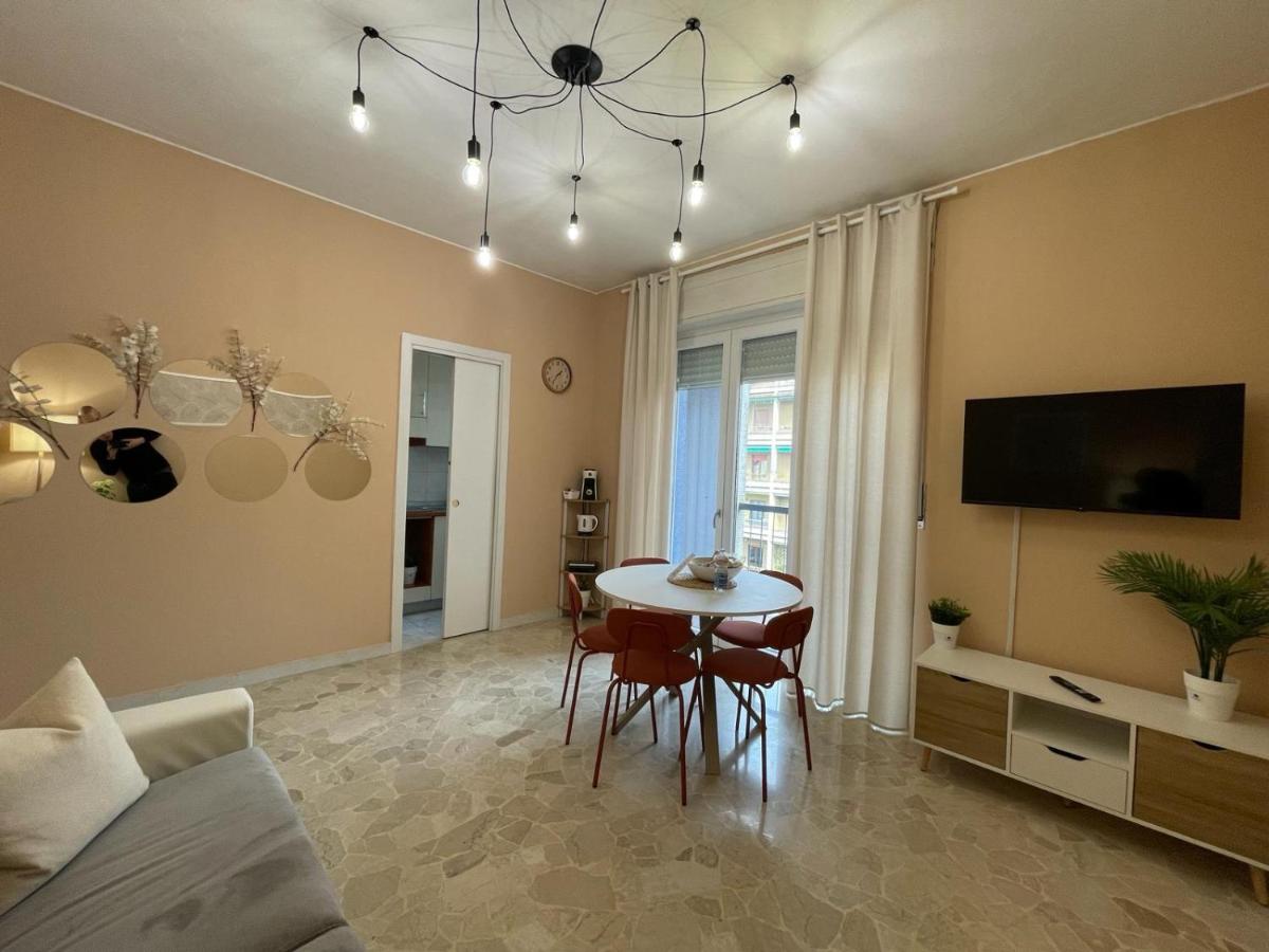 Home In Town - Città' Studi Apartment - Metro M2 Piola a 2 minuti - Chambres d'hôtes Milan