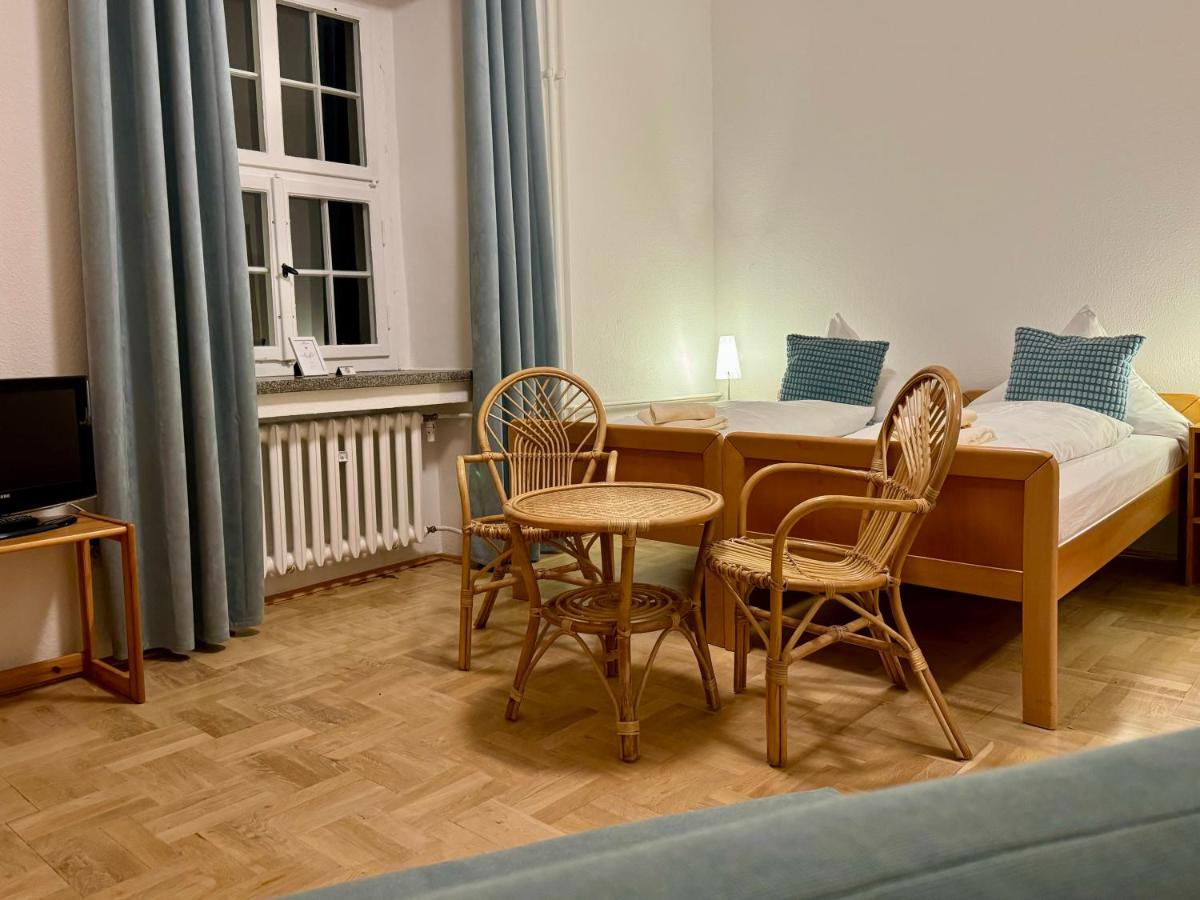 Doppelzimmer mit Gartenblick