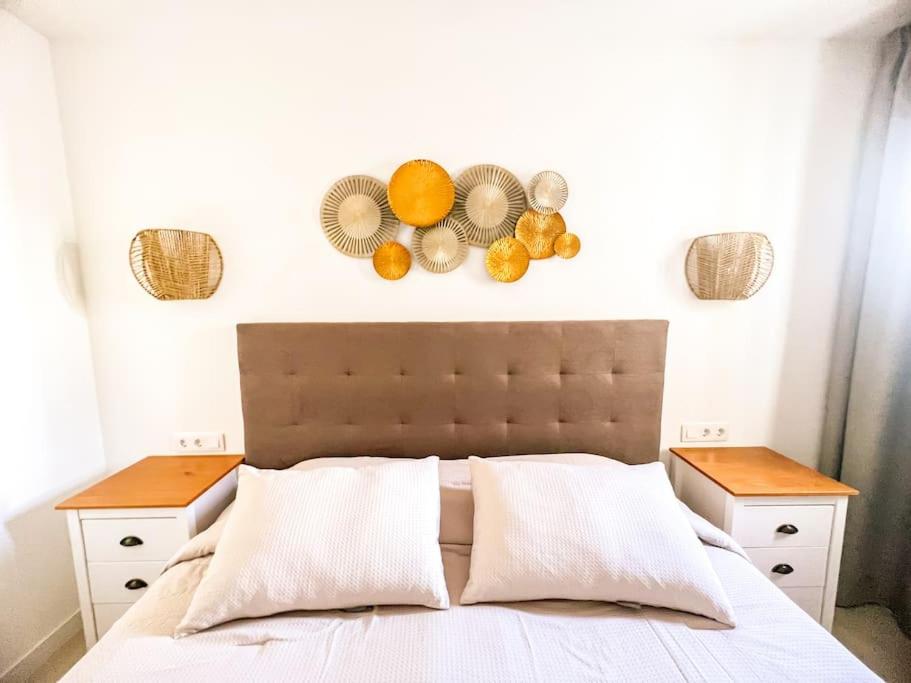 Stunning Bungalow, Pool, Terrace, Beach! SE12 - B&B