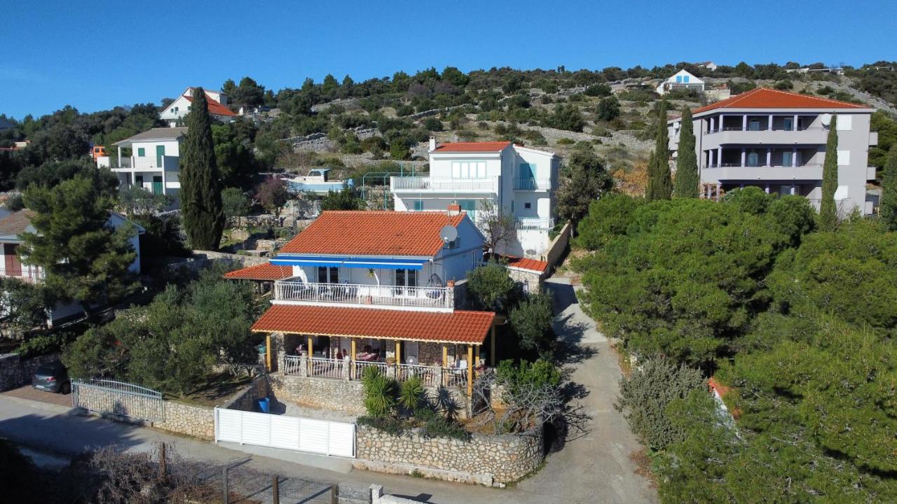 Blue Paradise - Bed and Breakfast Sevid