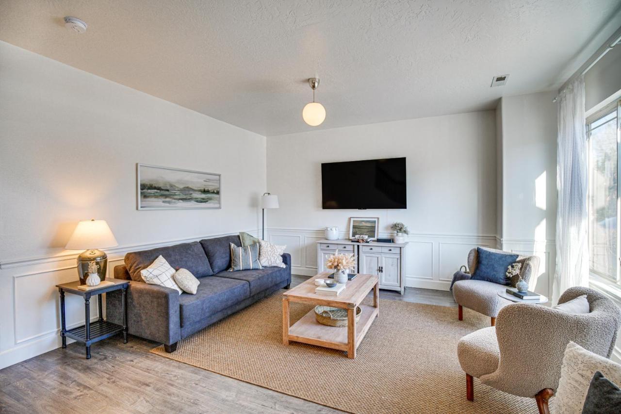 Charming Orem Townhome 5 Mi to BYU! - B&B