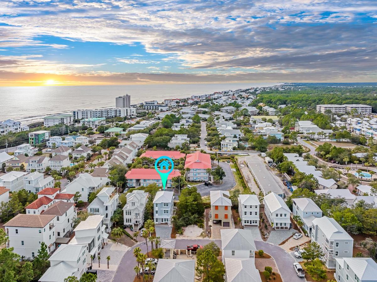 Shellabrate Good Times a Brand new home for 2024 only 3 blocks to the beach with community pool - Chambres d’hôtes