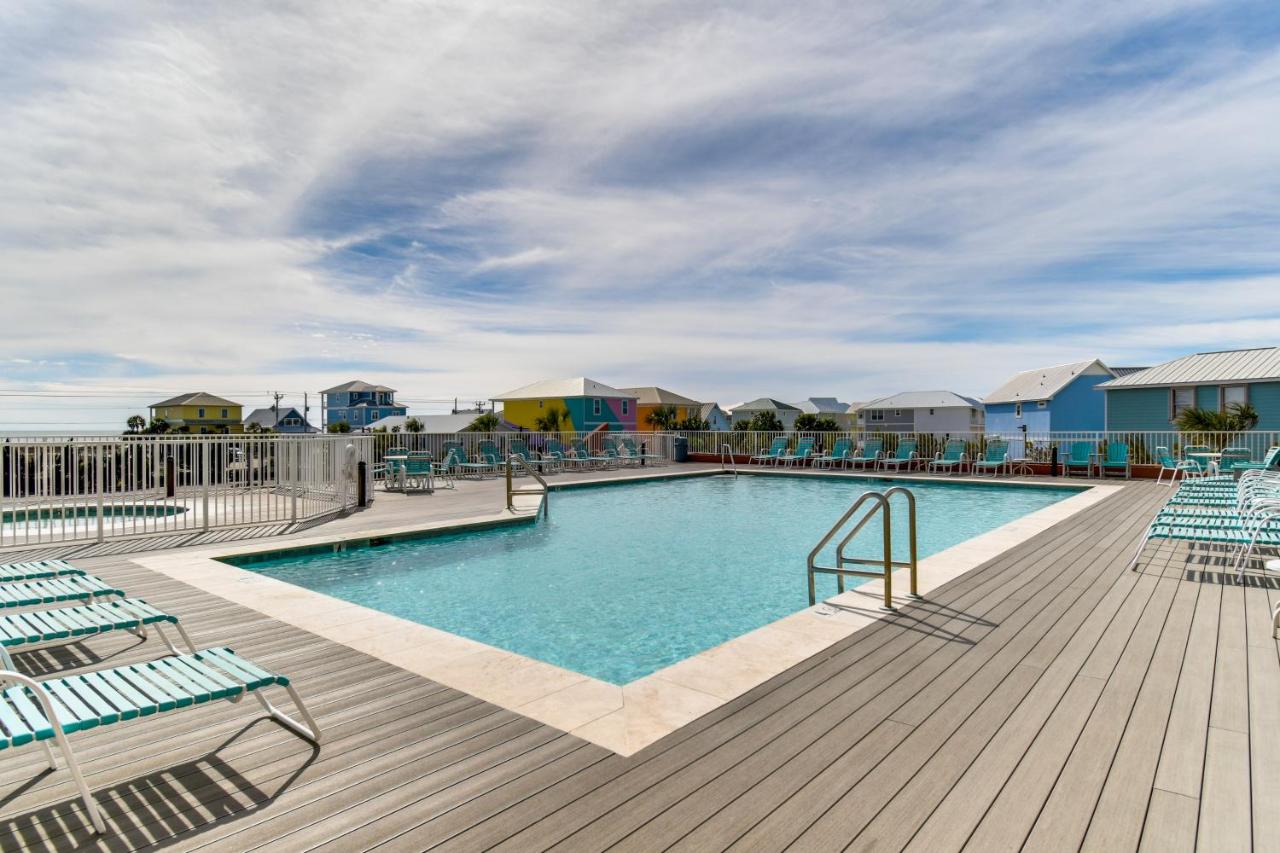 Gulf Shores Beachfront Condo w/ Community Pool! - Chambres d'hôtes Gulf Shores