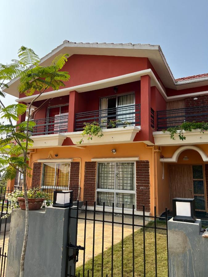 B&B Shantiniketan - Sreemati - A Tranquil Villa - Bed and Breakfast Shantiniketan