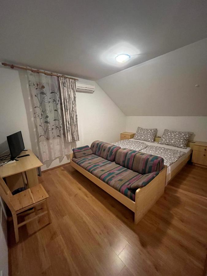 Szélkakas Vendégház - B&B
