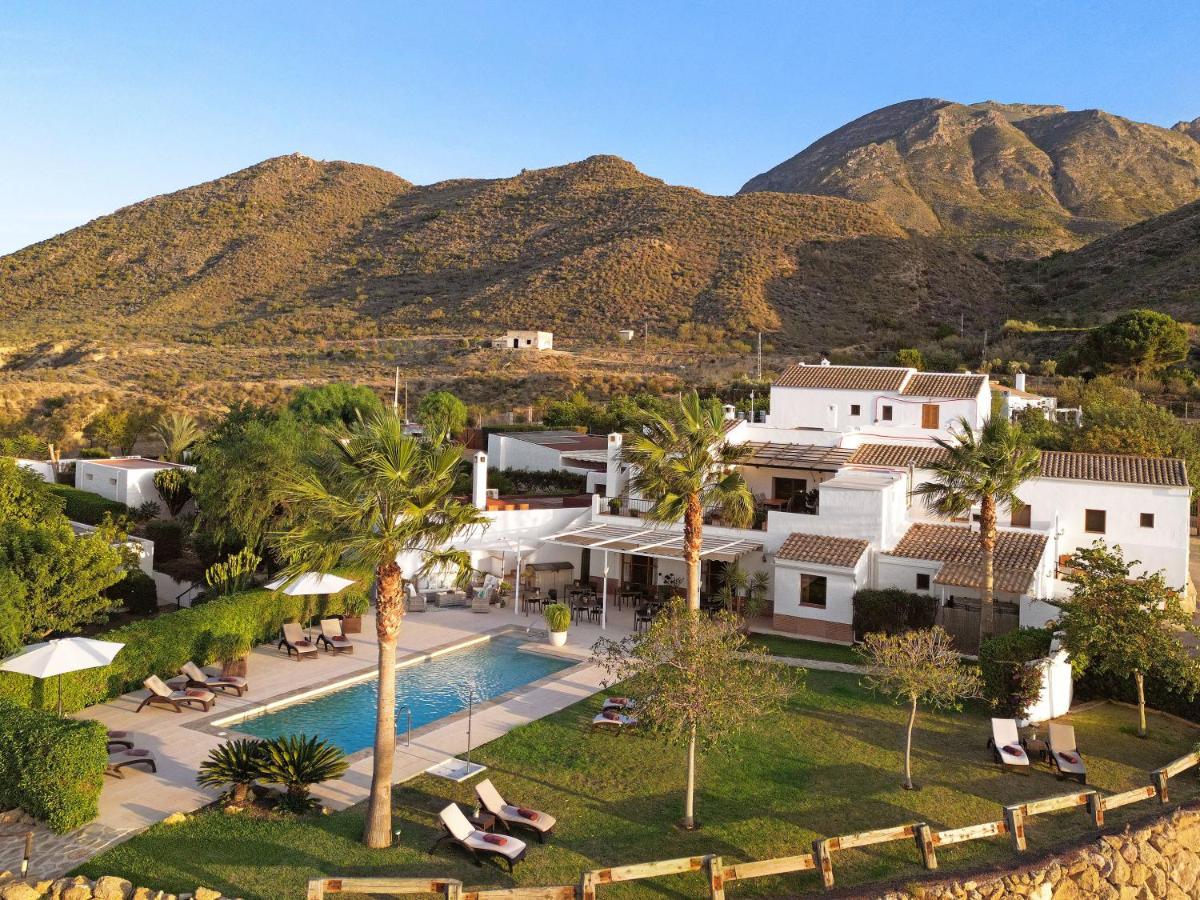 B&B Mojacar Pueblo - Boutique Hotel Cortijo El Sarmiento - Bed and Breakfast Mojacar Pueblo