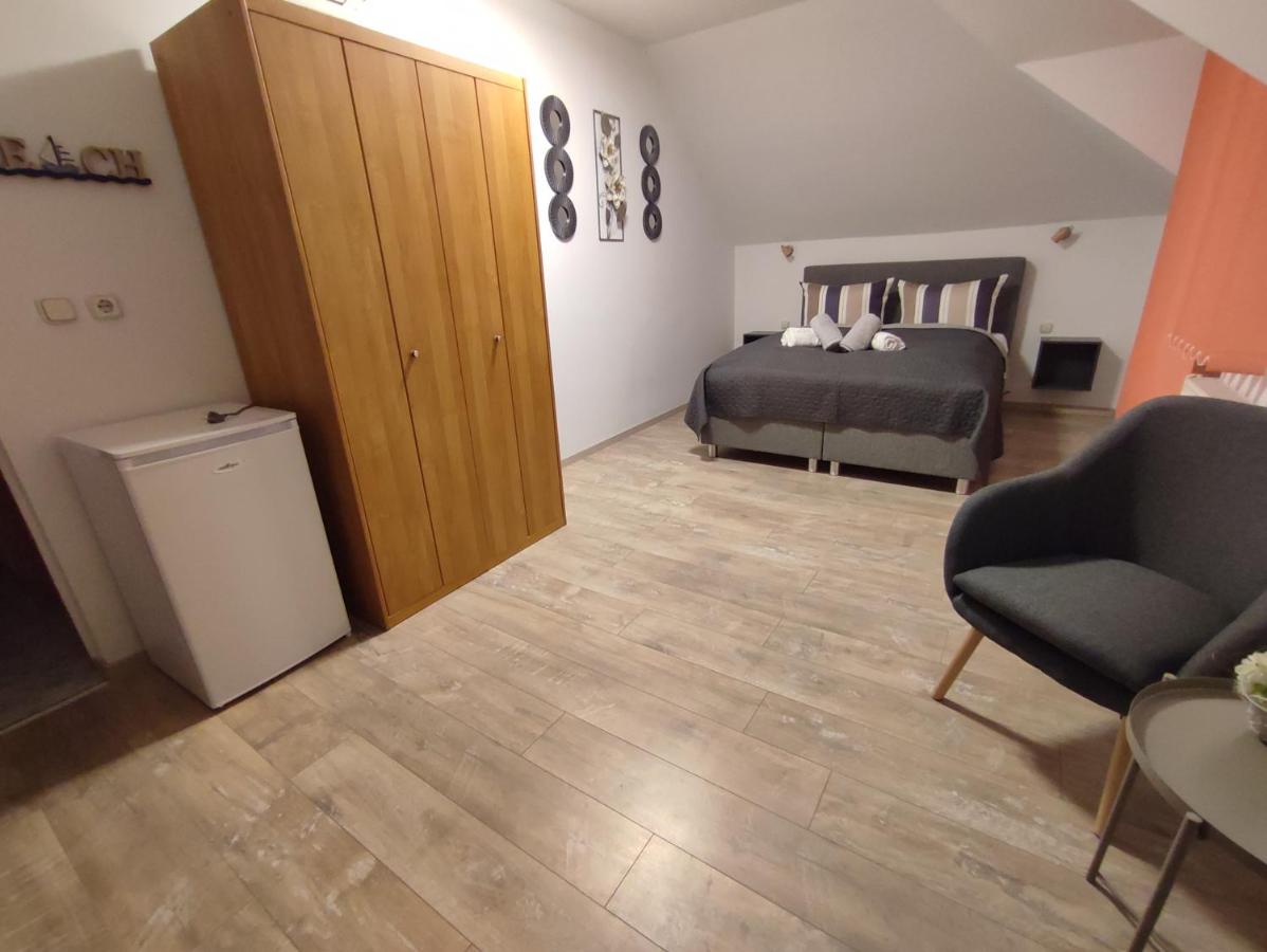 Chambre Lit Queen-Size avec Balcon