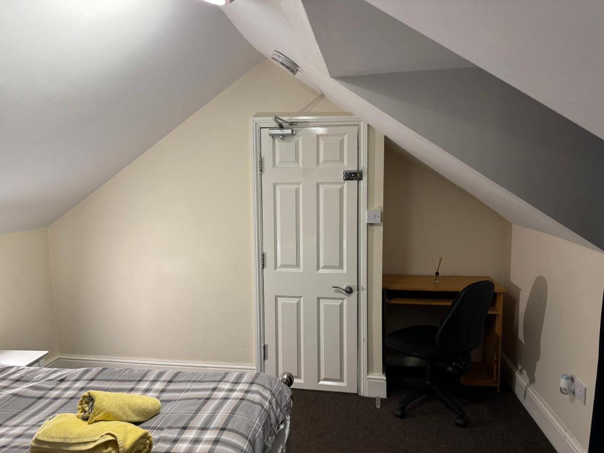 Double Room with Shared Bathroom