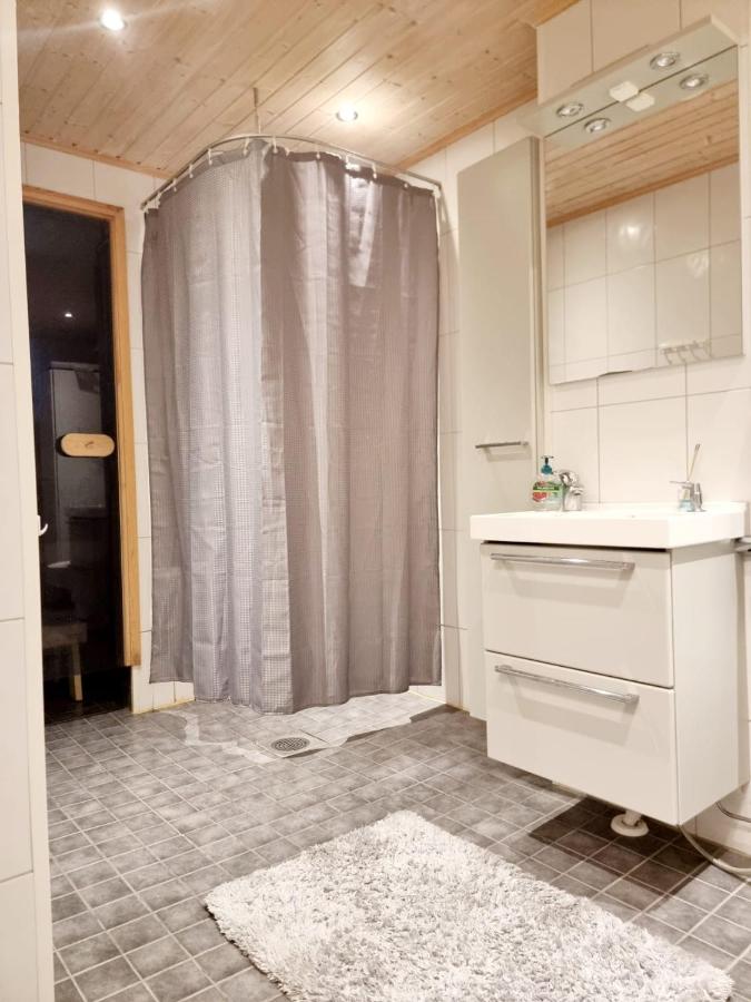 Avara, ylellinen kaksikerroksinen huoneisto. - Chambres d'hôtes Jyväskylä