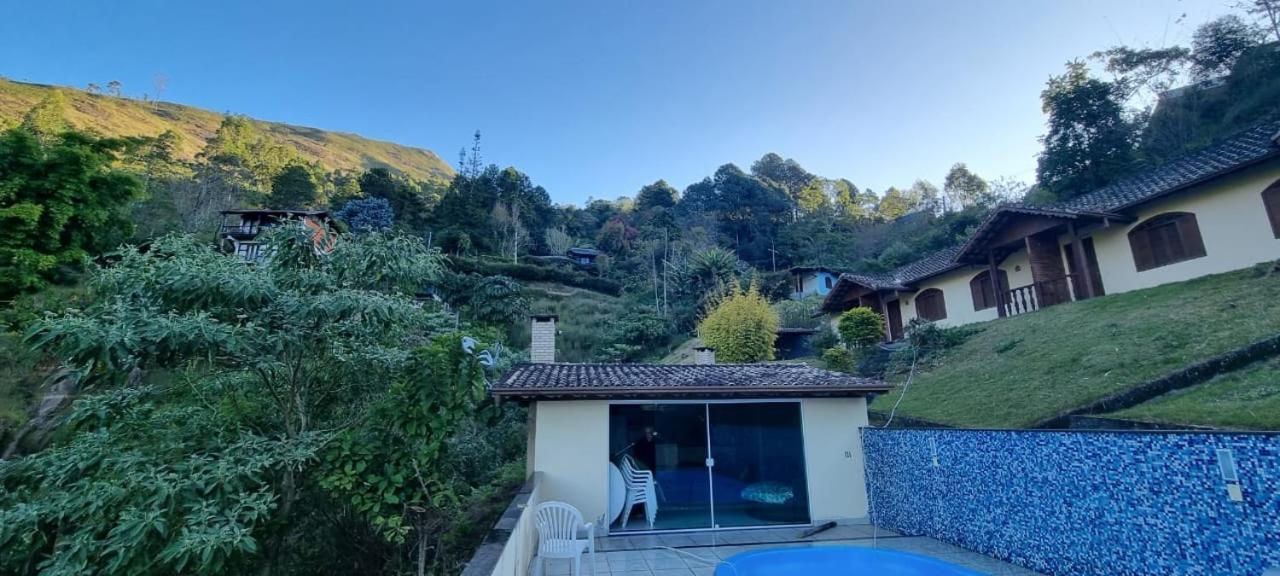 Chalé Suíte Canton Suisse - Bed and Breakfast Nova Friburgo