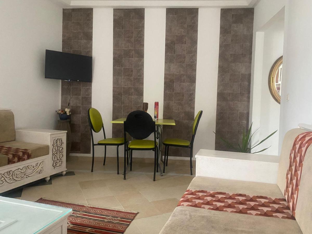 B&B La Marsa - Studio cité elwahat - Bed and Breakfast La Marsa