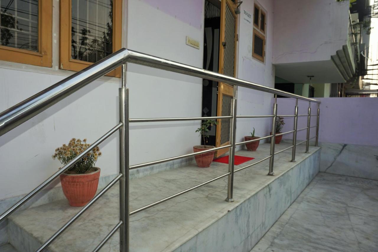 Luxurious 3 BHK Independent Cozy Corner Homestay - Bed and Breakfast