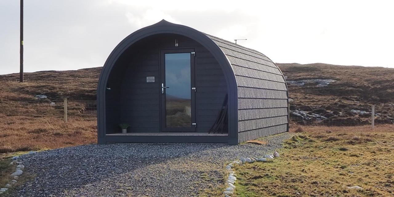 B&B Rossinish - Grimsay Glamping, North Uist - Pod Glas - Bed and Breakfast Rossinish