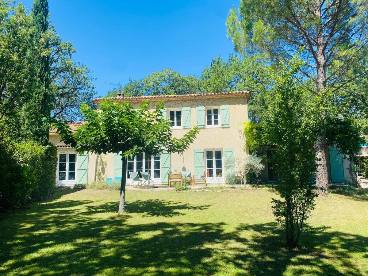 B&B Aix-en-Provence - Magnifique villa avec jardin proche centre ville - Bed and Breakfast Aix-en-Provence