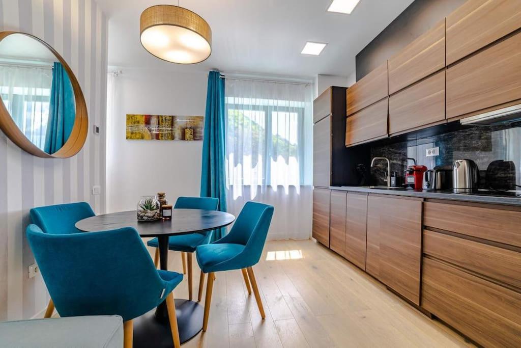 B&B Arad - Premium 3 rooms apartament - Bed and Breakfast Arad