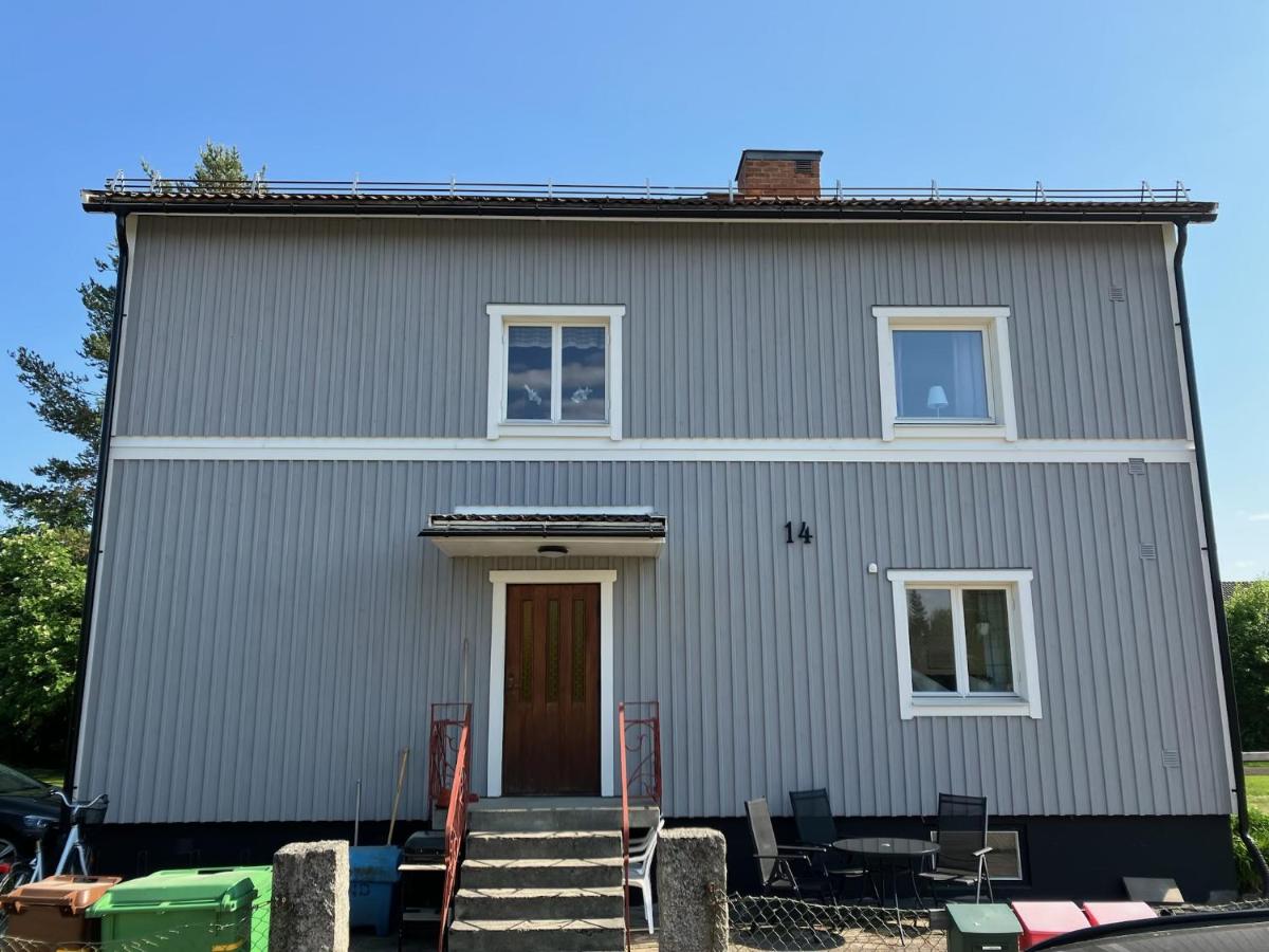 En liten lägenhet i centrala Sveg. - B&B
