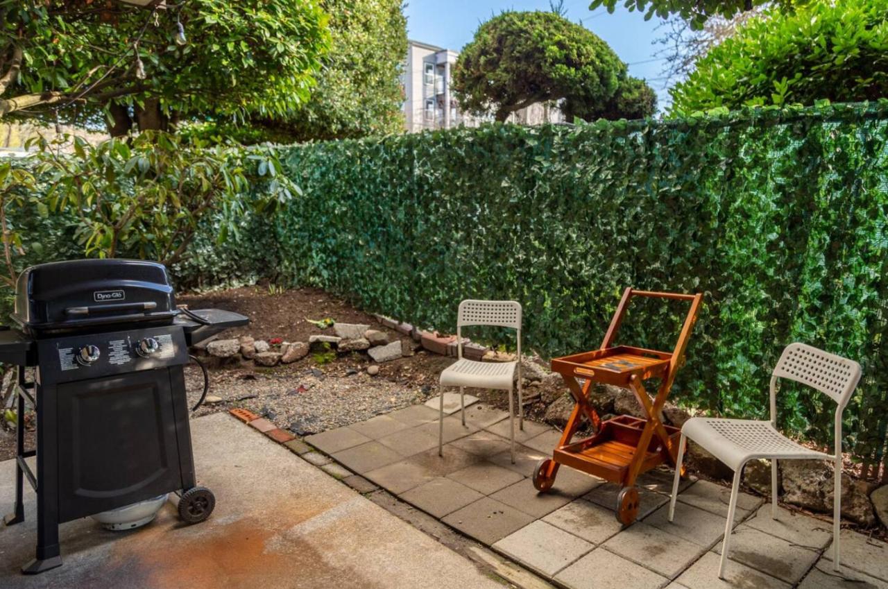 Spacious 1 Bed + Studio // Free Parking // Zen Patio - B&B