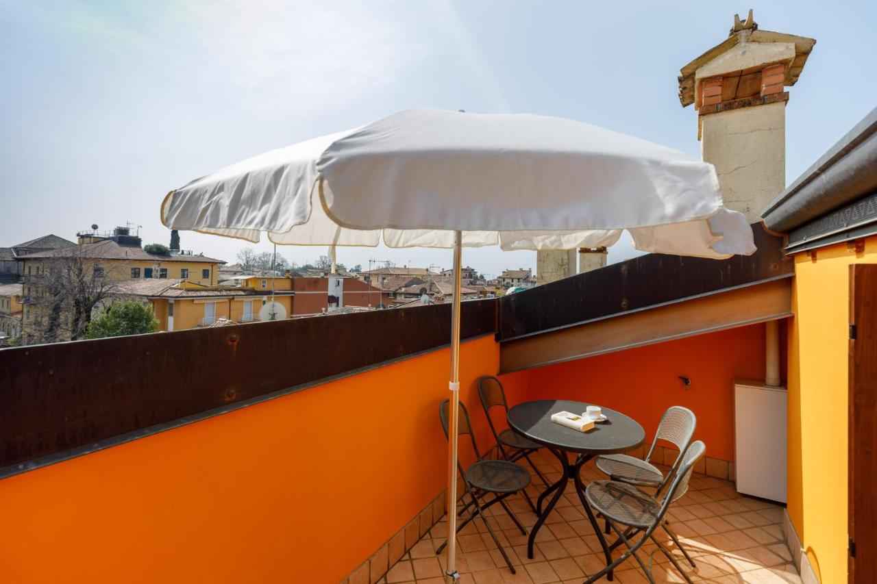 App. CHIARETTO in city centre Bardolino with P. - B&B Bardolino