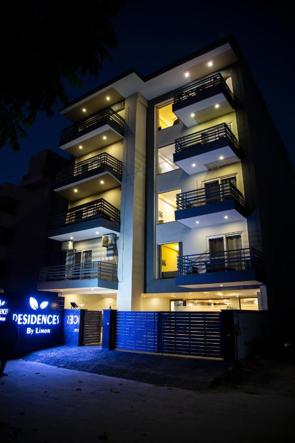 B&B Gurugram - Residences By Hotel Limon, Sector 45 Gurgaon - Bed and Breakfast Gurugram