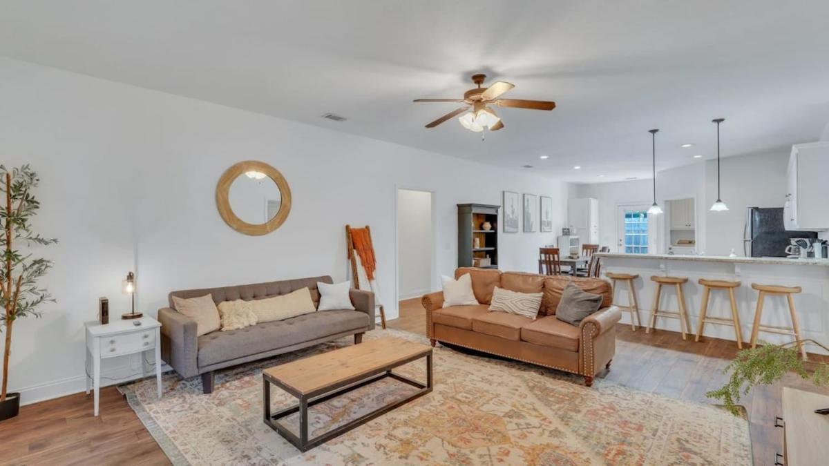 Eagle's Retreat - Close to GSU & Paulson Stadium - B&B