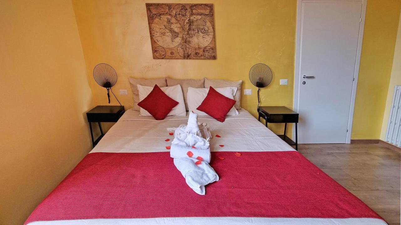 Twin Room with Private External Bathroom