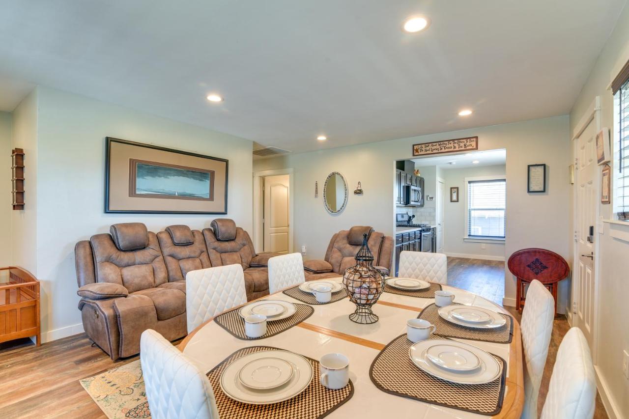 Galveston Vacation Home 2 Mi to Galveston Beach! - Ferienwohnung