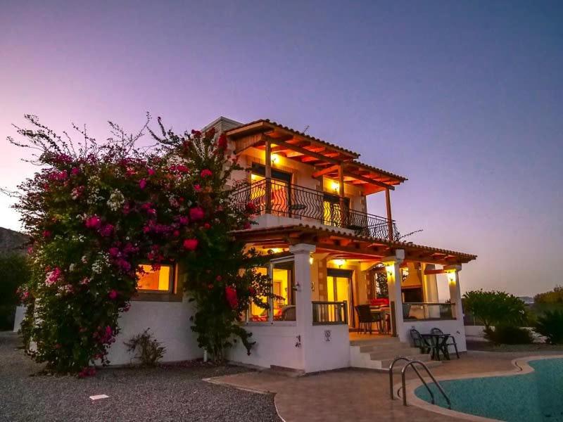 B&B Kalathos - Villa Lindos Star in Rodos with Private pool - Bed and Breakfast Kalathos