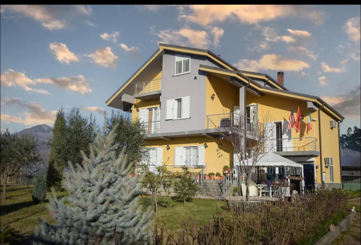 B&B Shkodra - Hotel Villa Linda - Bed and Breakfast Shkodra