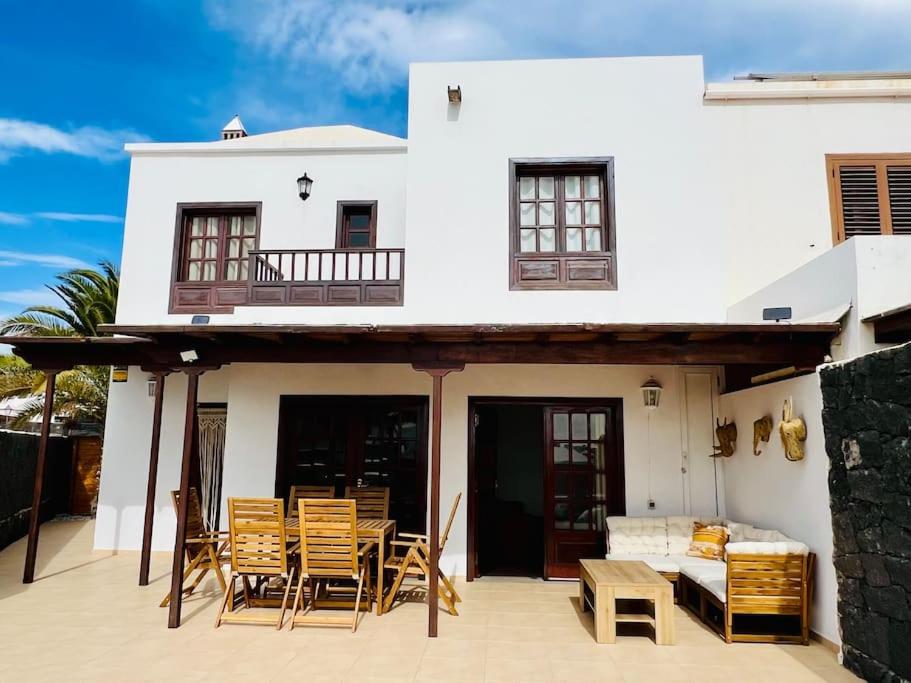 Lovely Villa Atienza 99 with hot tub - Ferienwohnung Playa Blanca