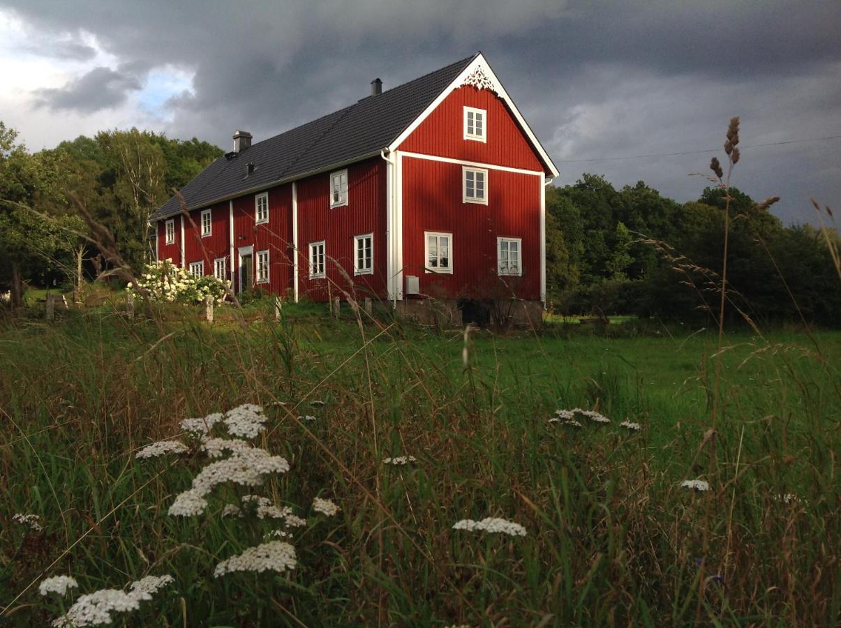 La Maison Rouge de Slätten Bed and Breakfast - B&B