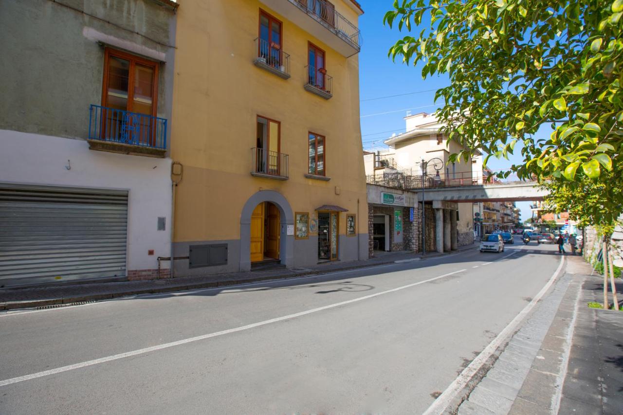 YourHome - Jolly Aranci - Bed and Breakfast