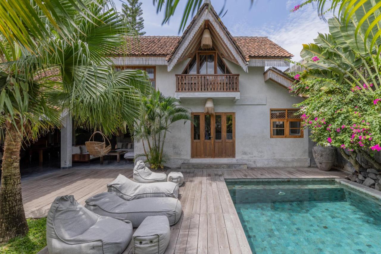 Villa Palm Jari 1 by Alfred in Bali - Bed and Breakfast Canggu