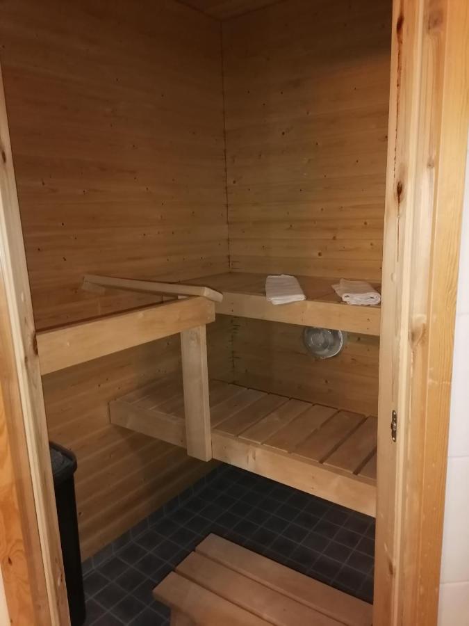 two-room apartment midle in Kotka with sauna - B&B
