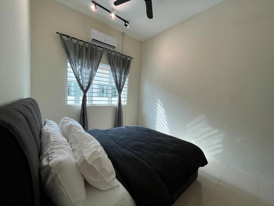 Double Seven Eight Homestay SemiD at Bandar Baru Setia Awan Perdana - B&B