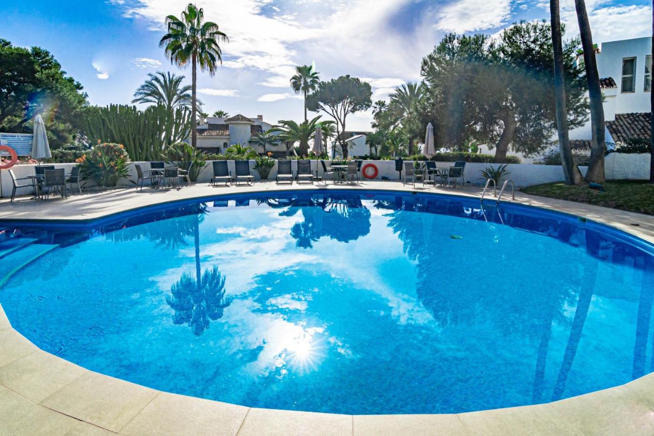 JDG7-Stunning holiday home 100 meters from beach - B&B Marbella