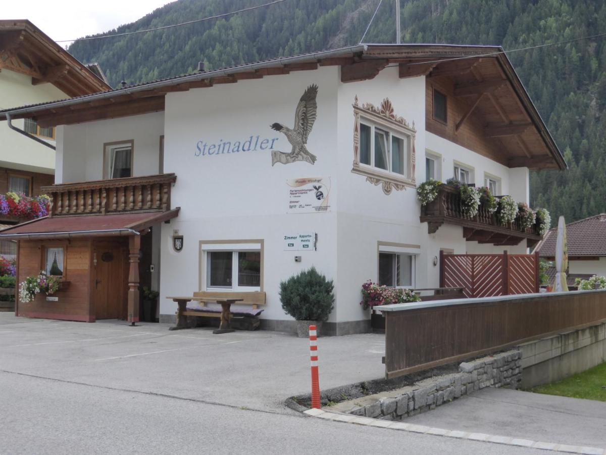 B&B Neustift - Pension Steinadler - Bed and Breakfast Neustift