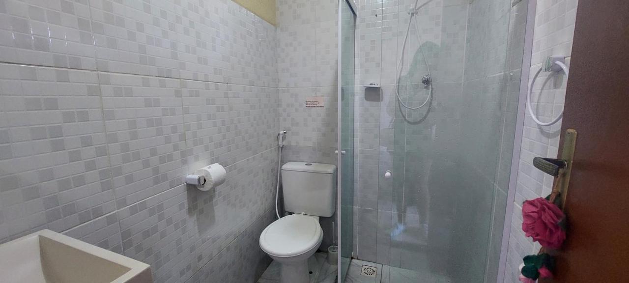 Quitinete pé na praia Ap 201 - B&B Rio das Ostras