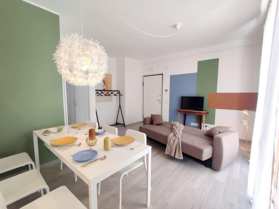 Ampio e nuovissimo Trilocale 6 pax centrale - Bed and Breakfast San Benedetto del Tronto