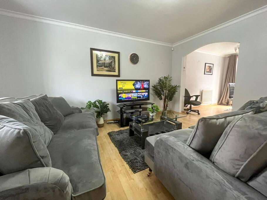 Free Parking - Home Close to City Centre - B&B