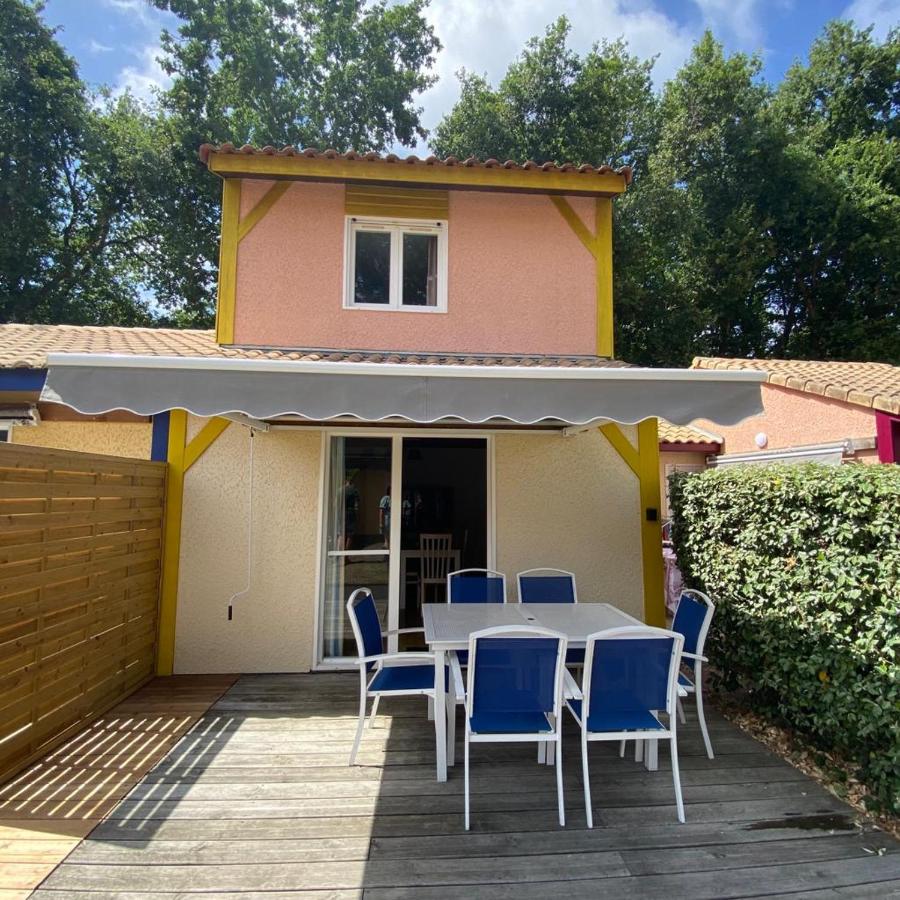 Villa Soustons Plage / Résidence les villas du lac avec piscine - B&B Soustons