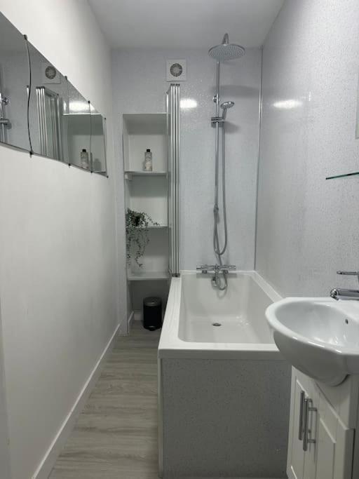 Combie Lane Apartments - B&B