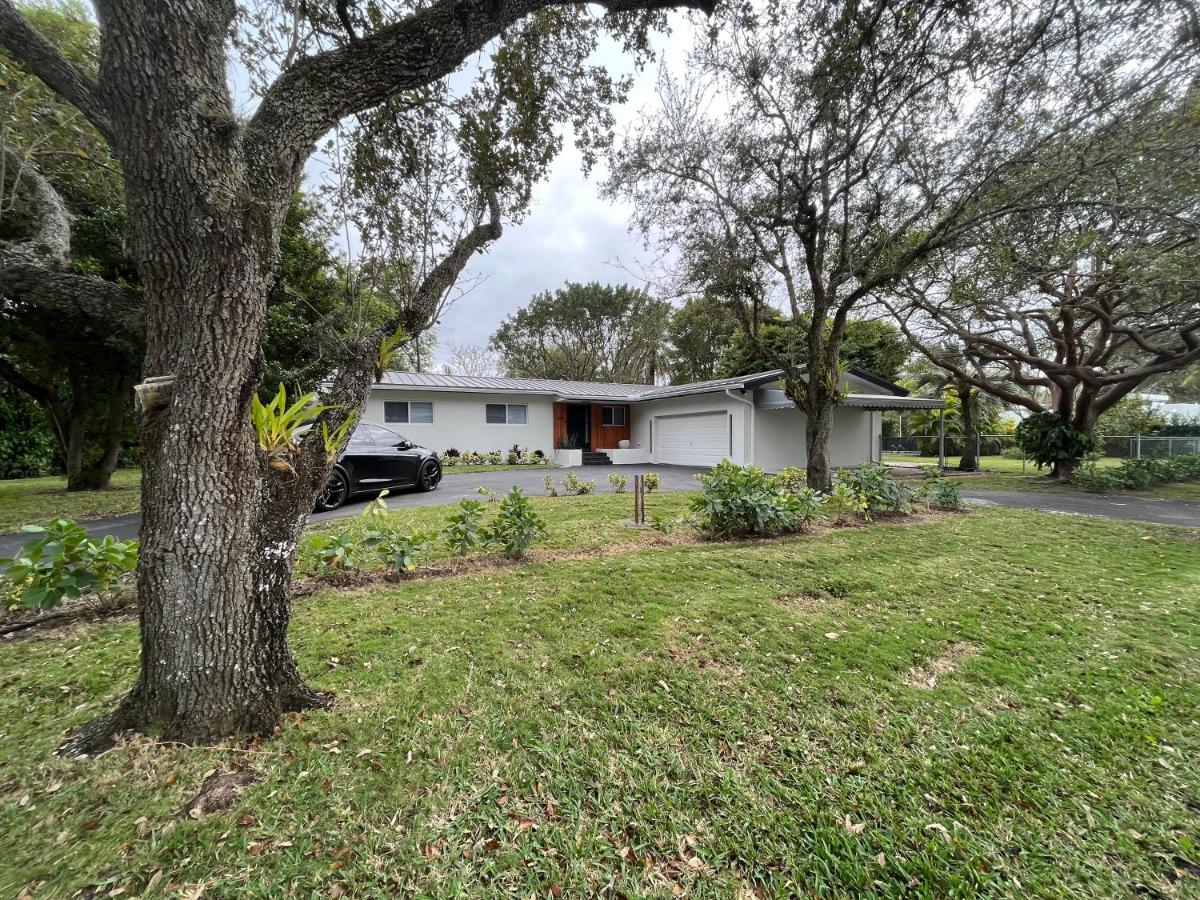 Family 4br Home Near Dadeland Mall - Bed and Breakfast