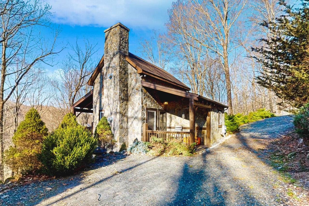 Mountainside Charm - Ferienwohnung