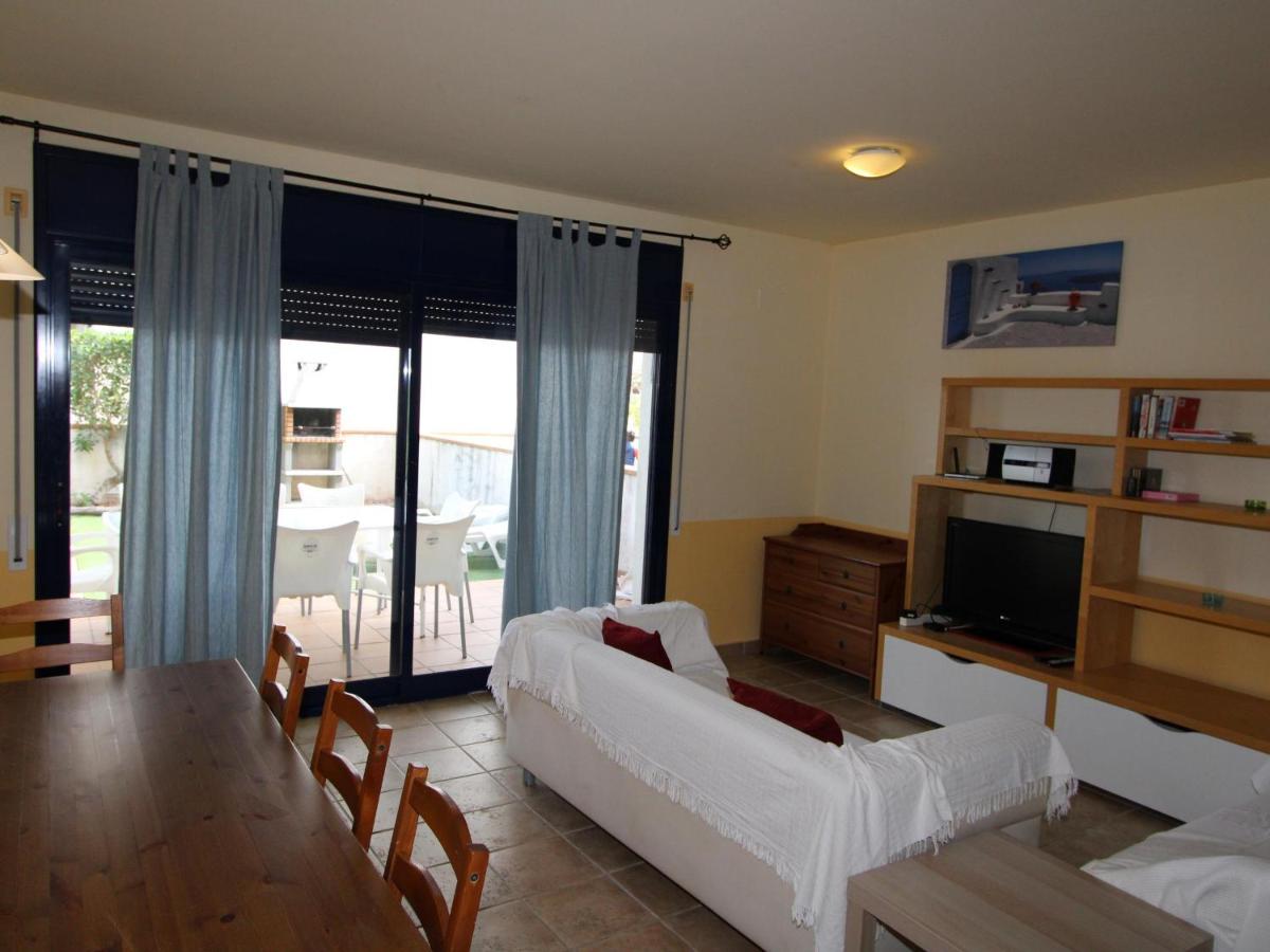 Casa cerca del mar con piscina, a/c opcional, admite mascotas, playa para perros, Deltebre - ES-184-17 - B&B Riumar