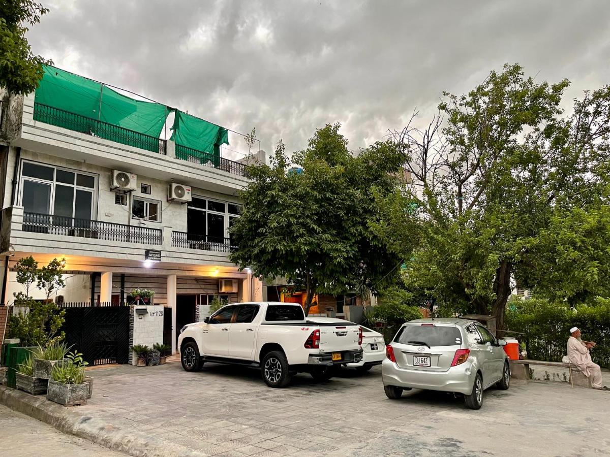 Deluxe Double Room (2 Adults + 1 Child)