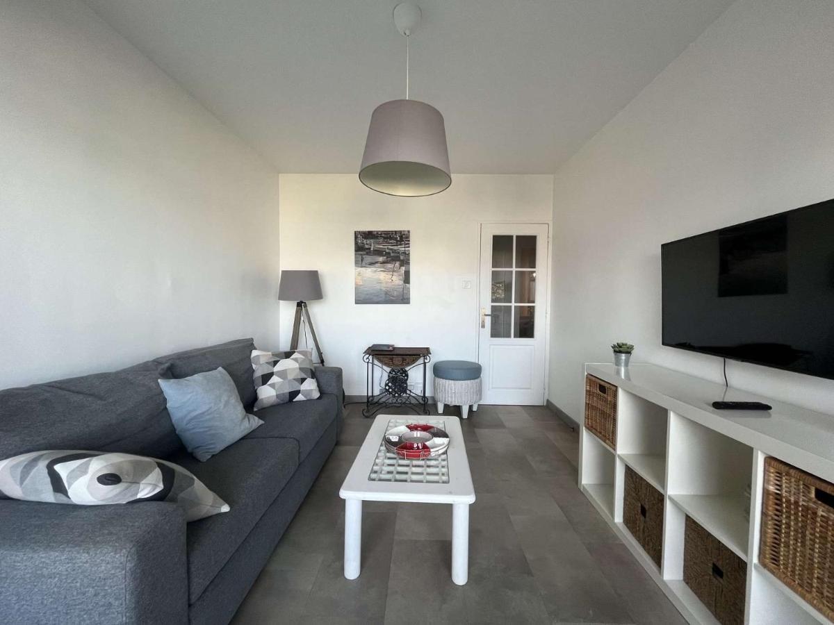 B&B Saint-Mandrier-sur-Mer - Appartement 2 chambres, climatisation, vue mer, refait à neuf en 2020 - Bed and Breakfast Saint-Mandrier-sur-Mer