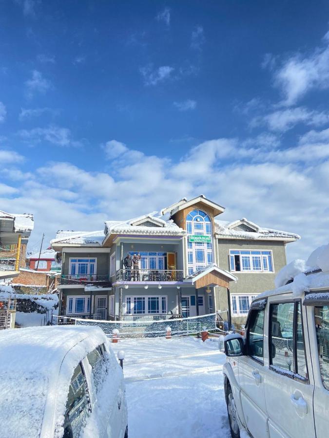 B&B Gulmarg - THE GULMARG PALACE - Bed and Breakfast Gulmarg