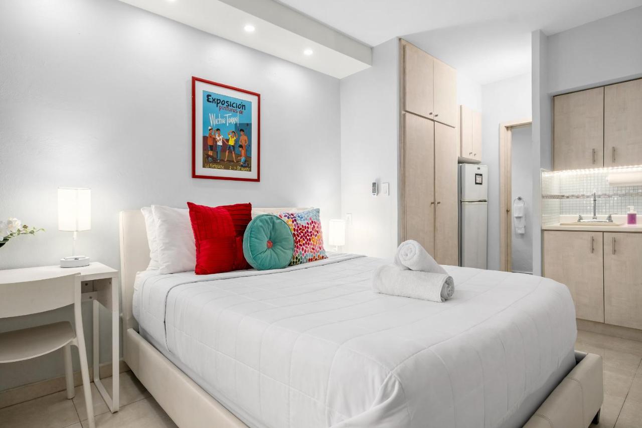 Prime Location at Condado Beach Queen Studio - Apt 10 - B&B