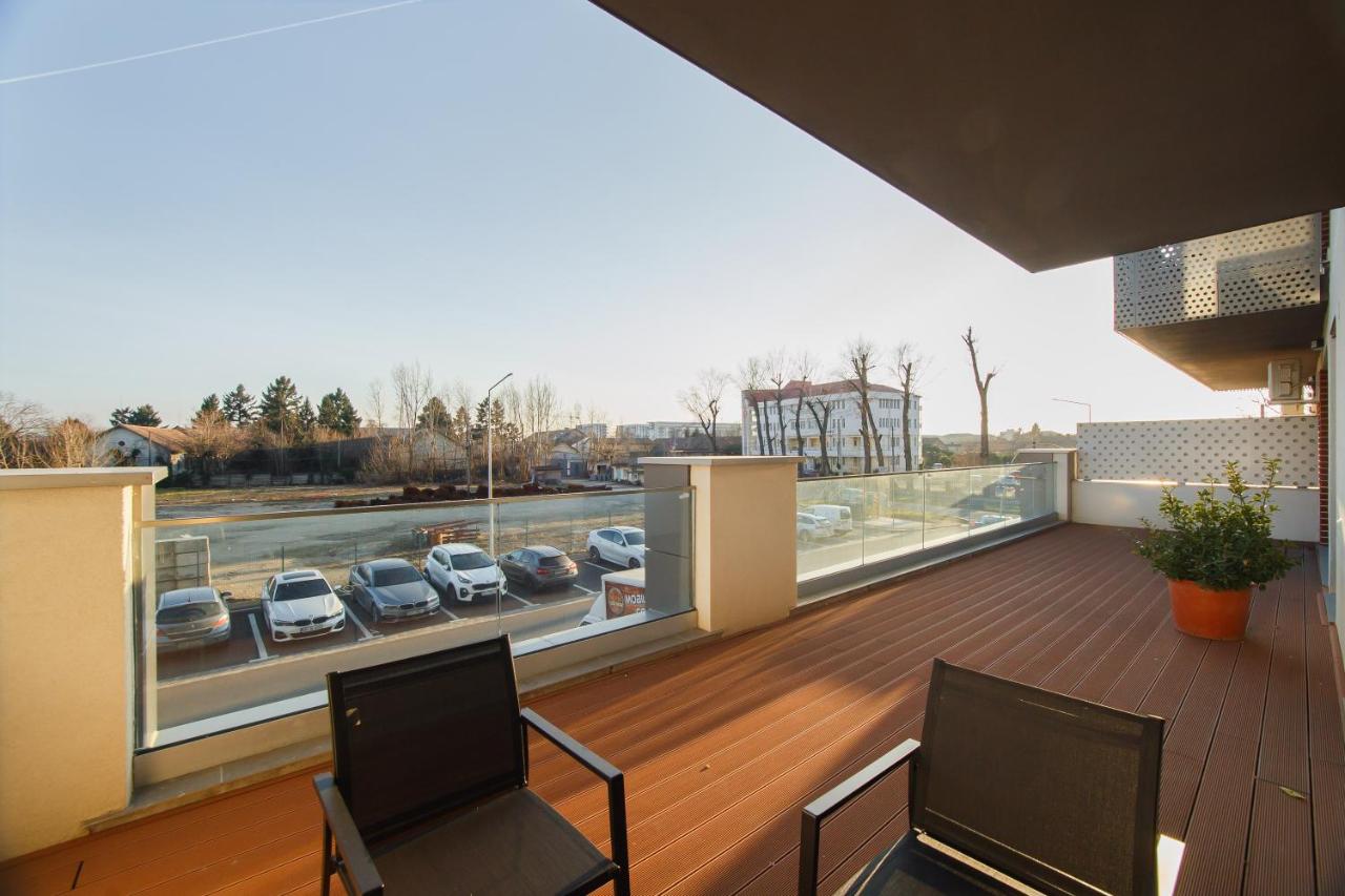 Skyline Deck - B&B
