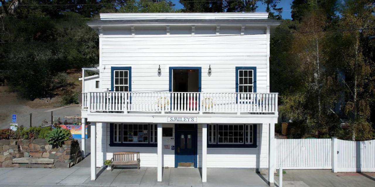 B&B Bolinas - Smiley's Saloon & Hotel - Bed and Breakfast Bolinas